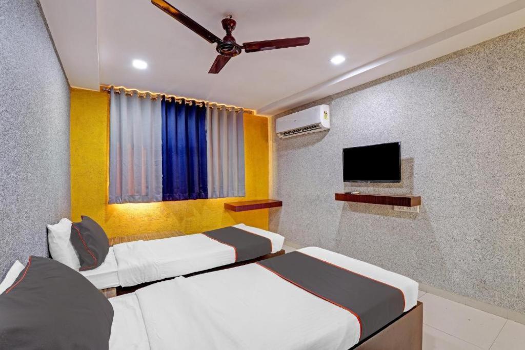 Hotel Mayura, Ankleshwar Eksteriør billede