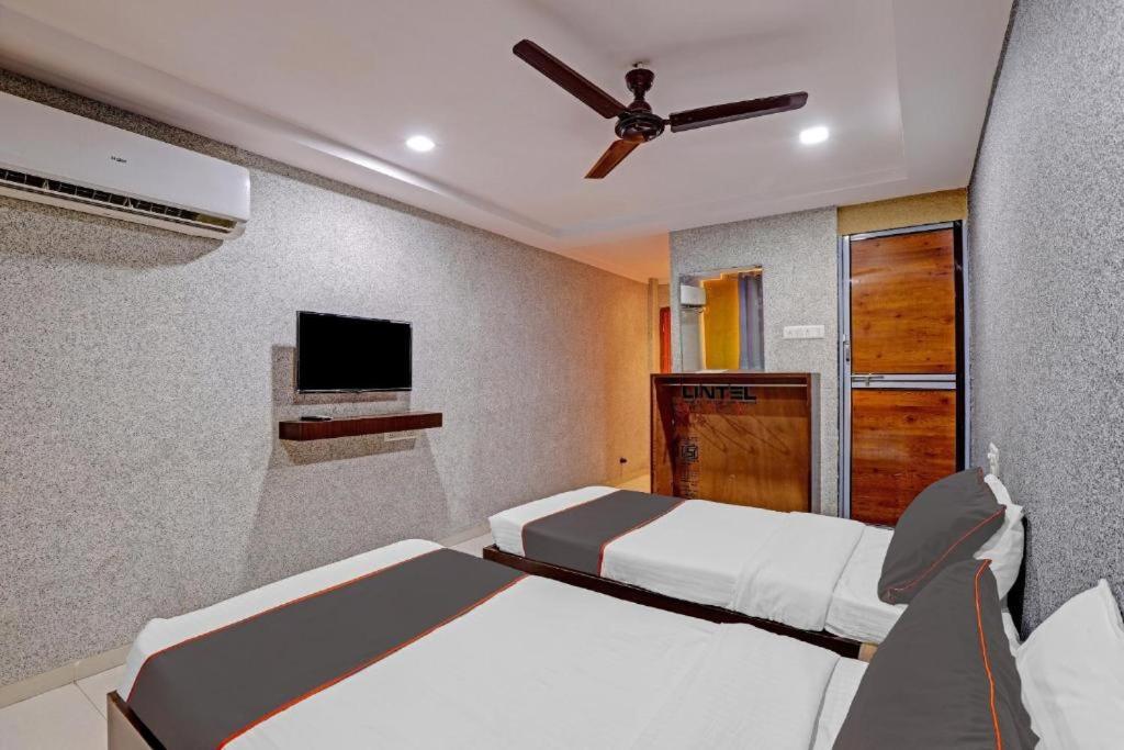 Hotel Mayura, Ankleshwar Eksteriør billede