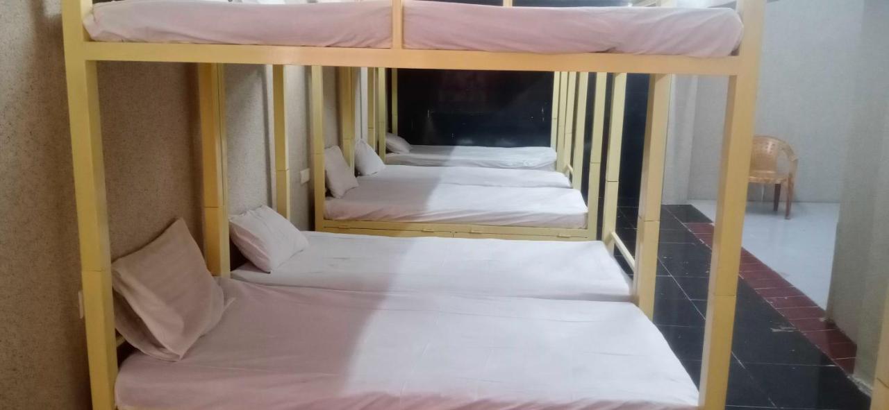 Hotel Mayura, Ankleshwar Eksteriør billede
