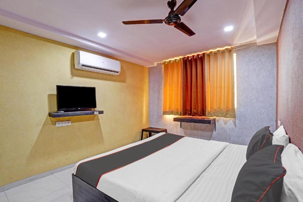 Hotel Mayura, Ankleshwar Eksteriør billede
